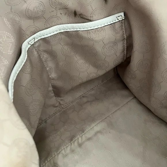 Michael Kors Handbag - Picture 14 of 16